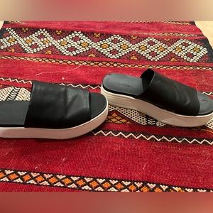 Vince Platform Slides